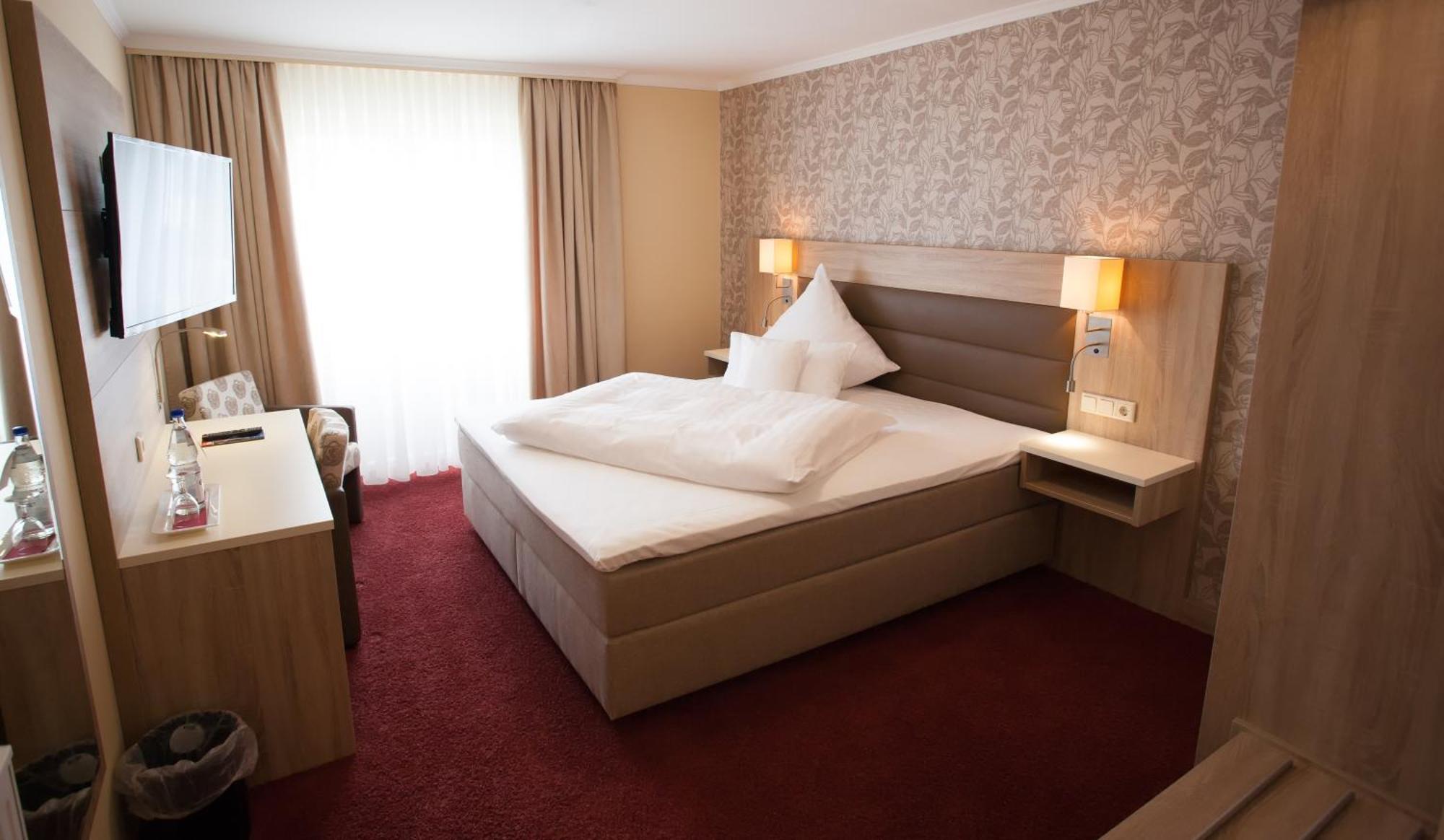 Hotel Restaurant Zur Post Lohfelden Room photo